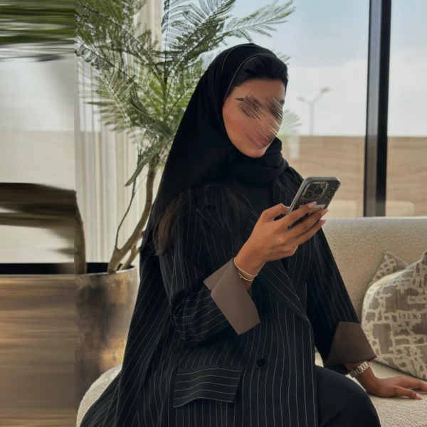 عباية كلاسيك لاين